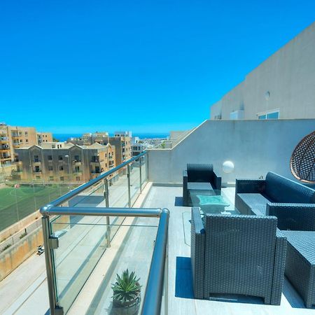 Luxurious Penthouse With 2 Large Terraces Dger1-1 Apartman San Ġiljan Kültér fotó