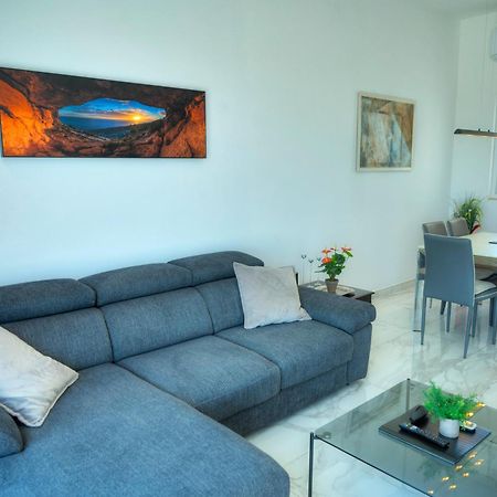 Luxurious Penthouse With 2 Large Terraces Dger1-1 Apartman San Ġiljan Kültér fotó