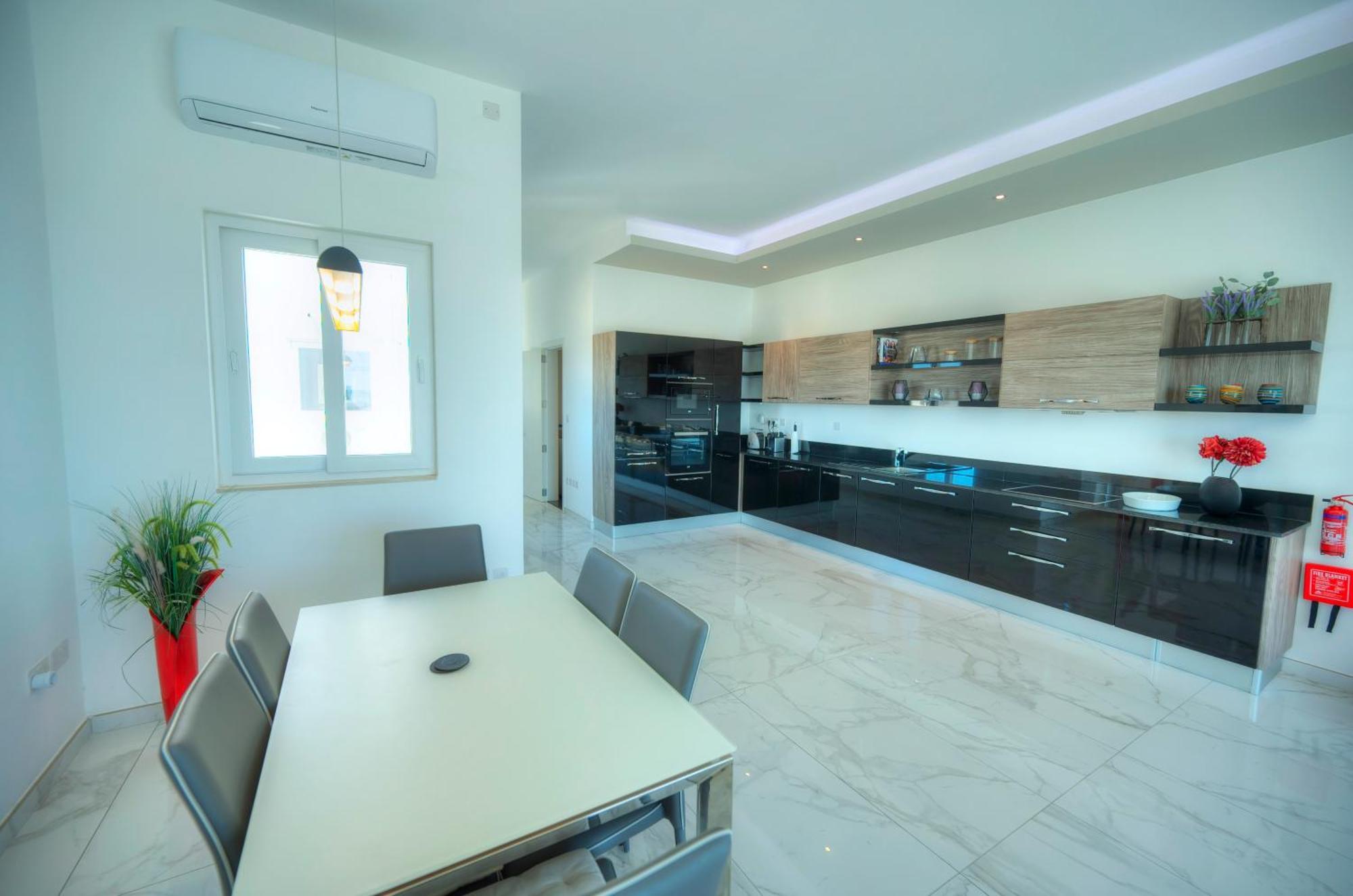 Luxurious Penthouse With 2 Large Terraces Dger1-1 Apartman San Ġiljan Kültér fotó